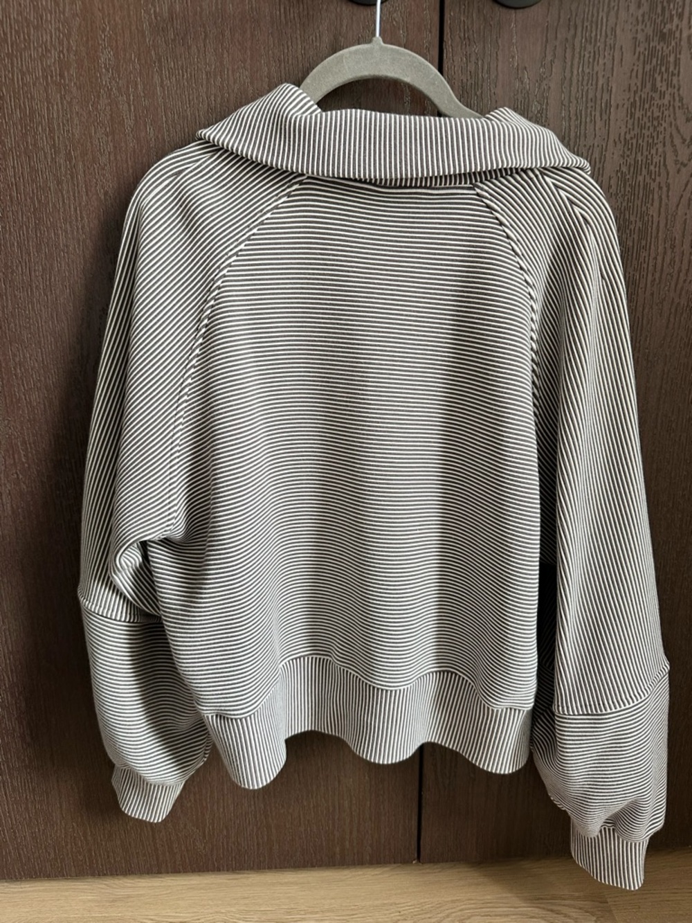Varley Taupe and Cream Striped Crewneck Jacket - Picture 2 of 3
